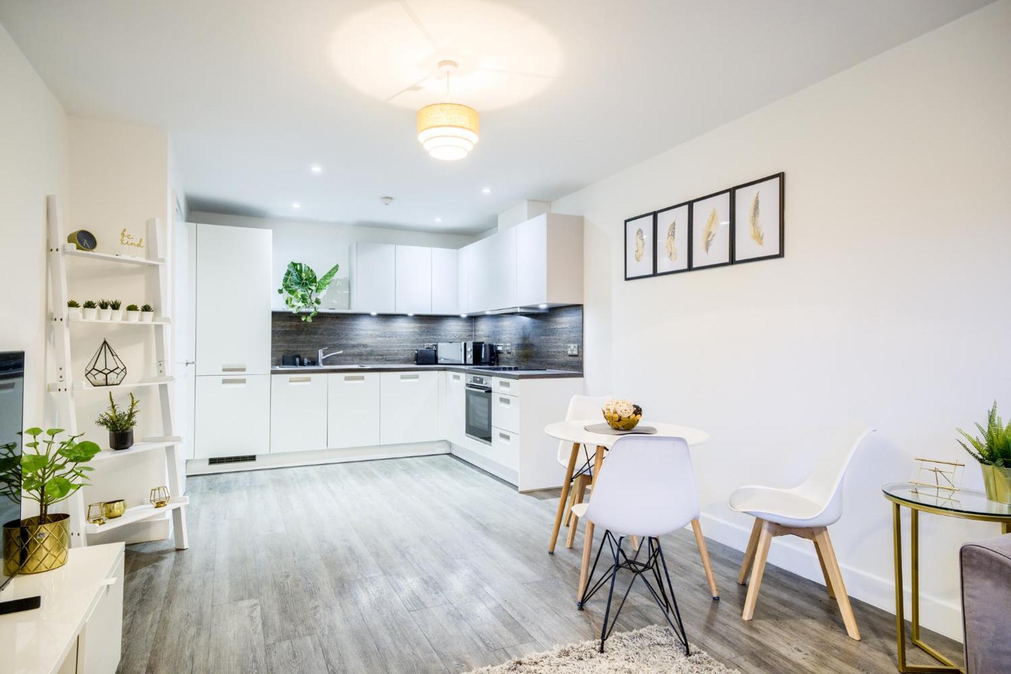 Modern 2 Bed Apartment With Central Location 伯明翰 外观 照片